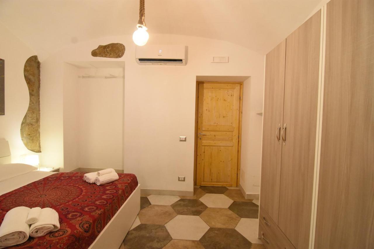 Ferienwohnung Un Salto A Napoli Exterior foto