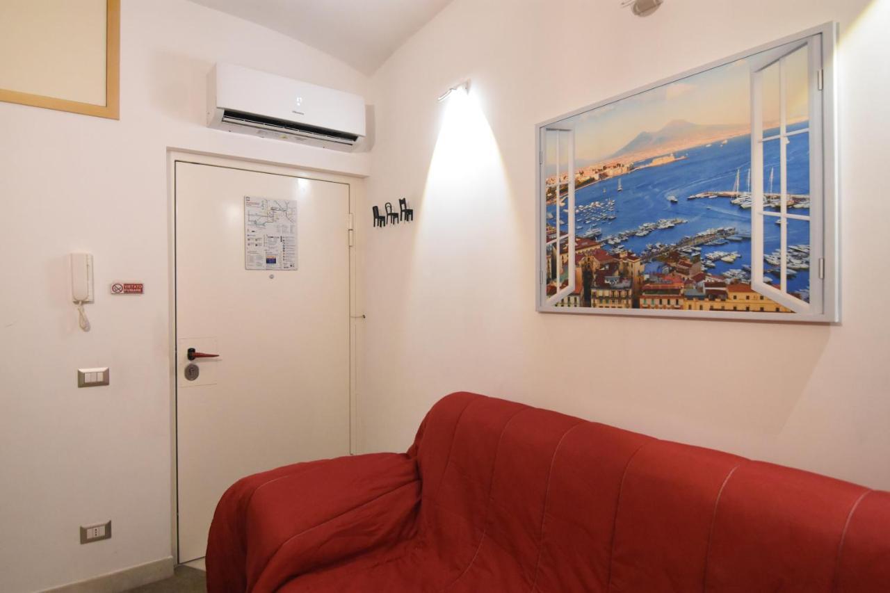Ferienwohnung Un Salto A Napoli Exterior foto