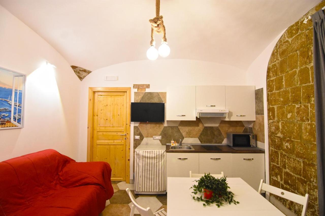 Ferienwohnung Un Salto A Napoli Exterior foto