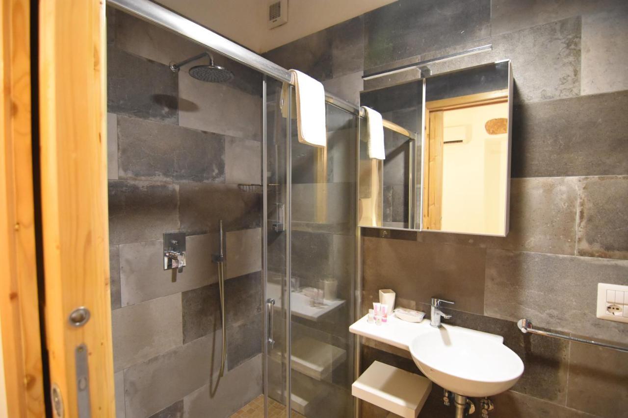 Ferienwohnung Un Salto A Napoli Exterior foto