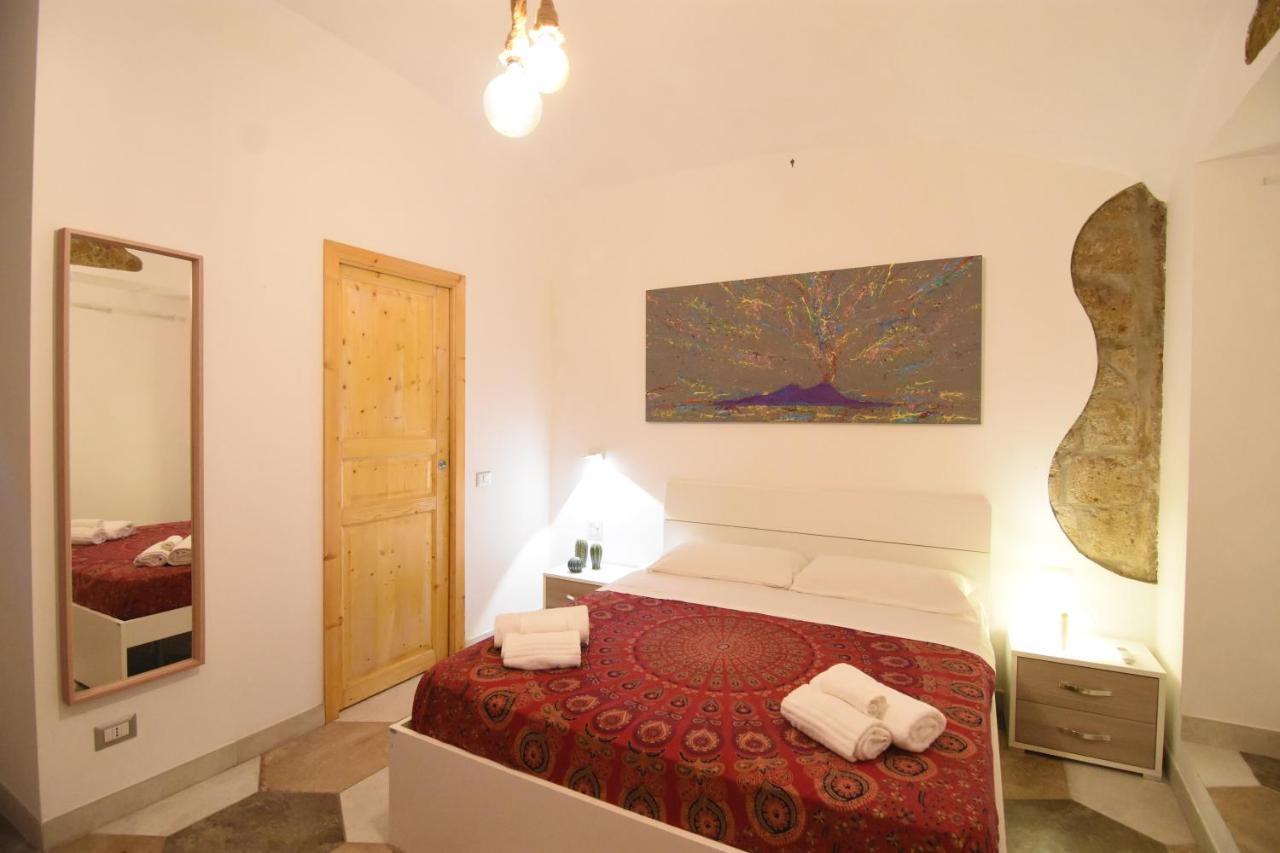Ferienwohnung Un Salto A Napoli Exterior foto