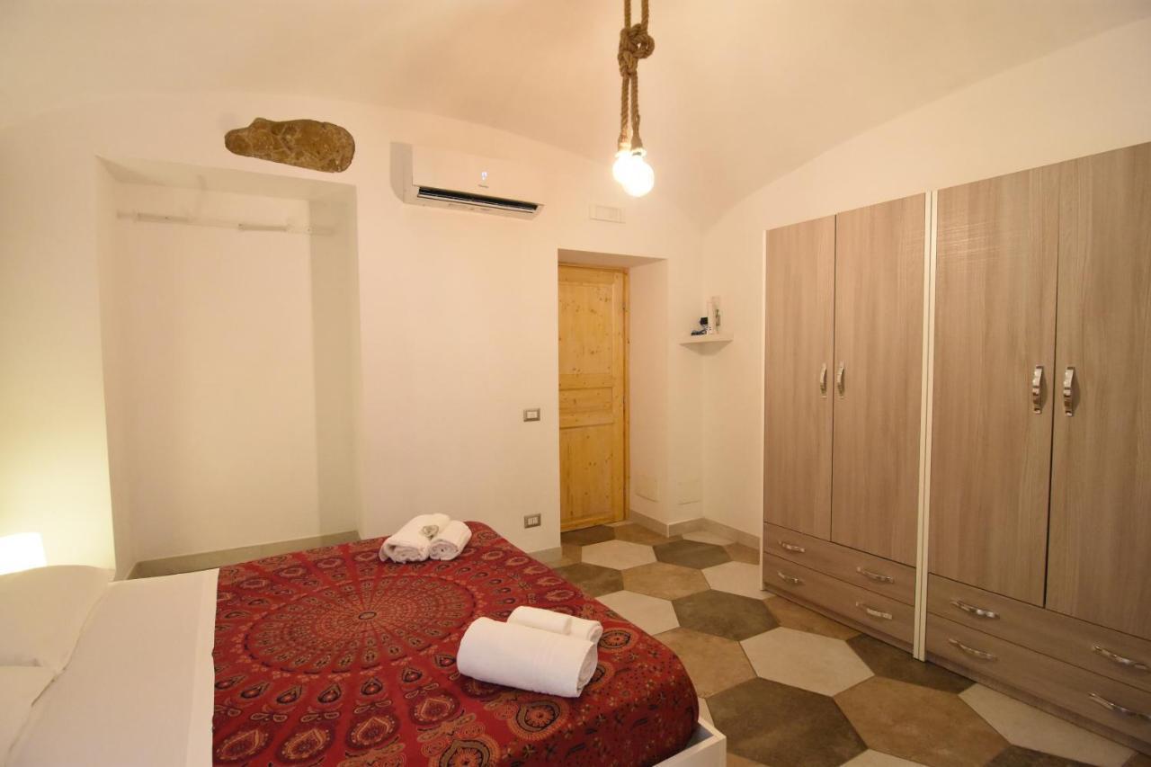 Ferienwohnung Un Salto A Napoli Exterior foto
